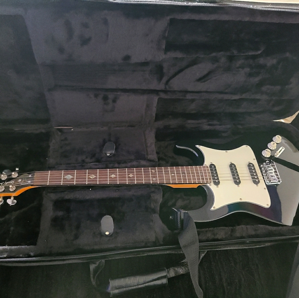 Randy Jackson Diamond Series Electric Guitar